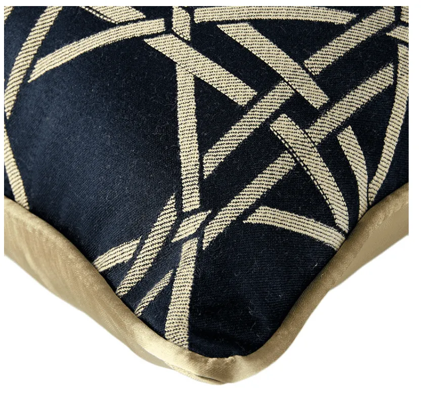 Sulihiya Pattern Cushion